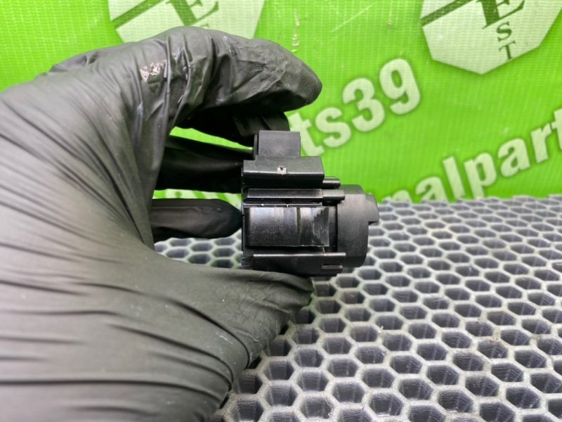 Кнопка кикдауна, 1000 рублей, Калининград