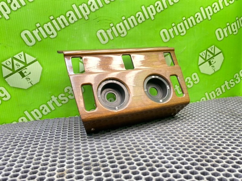 Дерево, 1400 рублей, Калининград