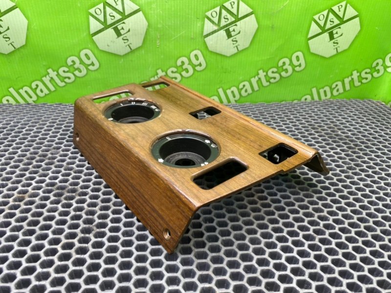 Дерево, 1400 рублей, Калининград