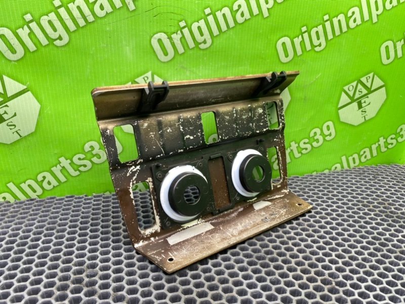 Дерево, 1400 рублей, Калининград