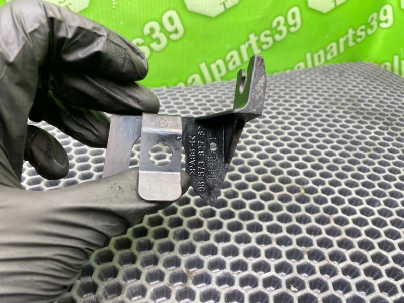 Кронштейны, 800 рублей, Калининград