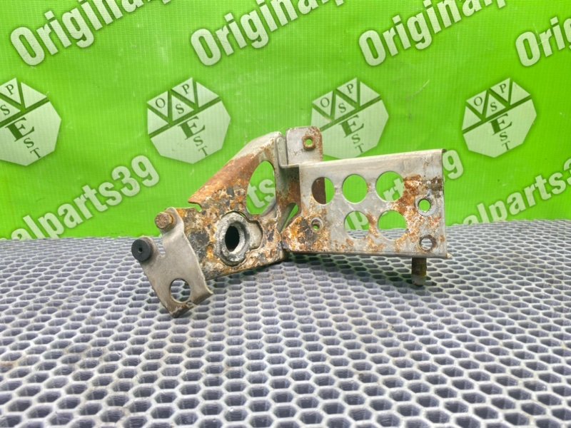 Кронштейн, 1600 рублей, Калининград