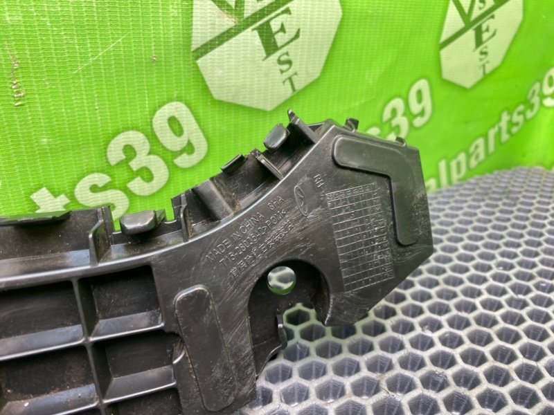 Кронштейн бампера, 600 рублей, Калининград