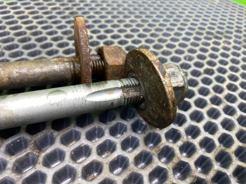 Развальные болты, 1200 рублей, Калининград