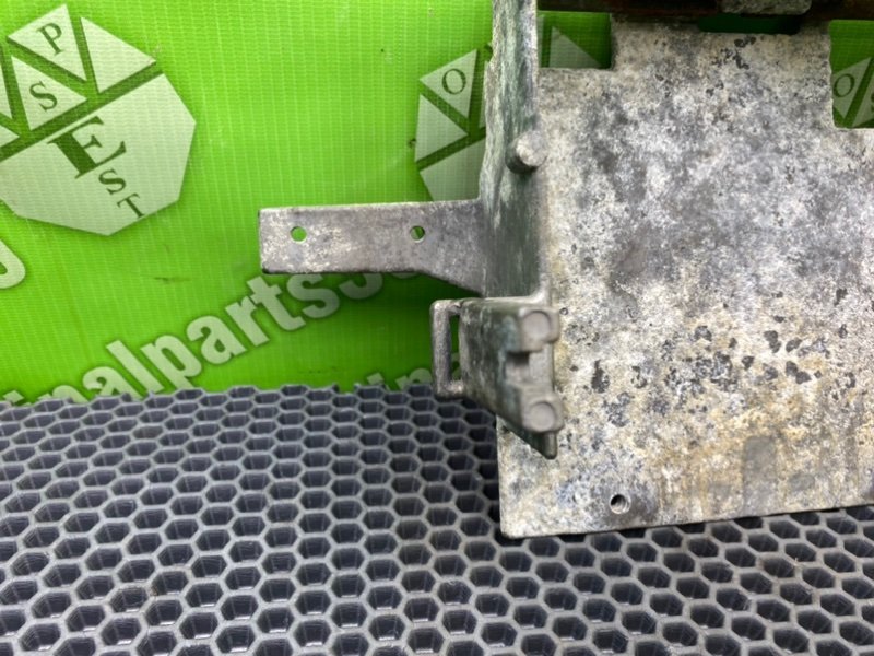 Кронштейн, 2600 рублей, Калининград