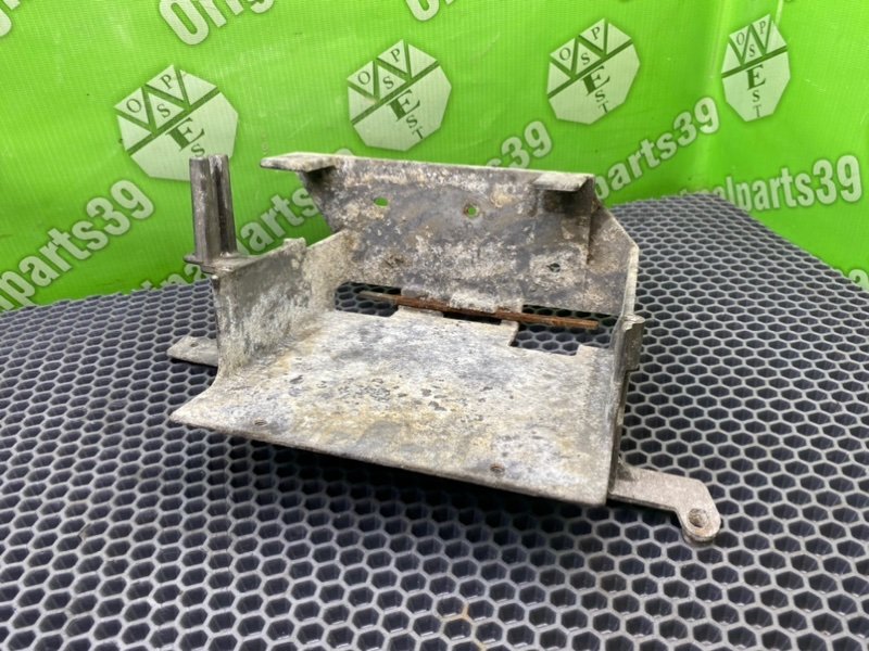 Кронштейн, 2600 рублей, Калининград