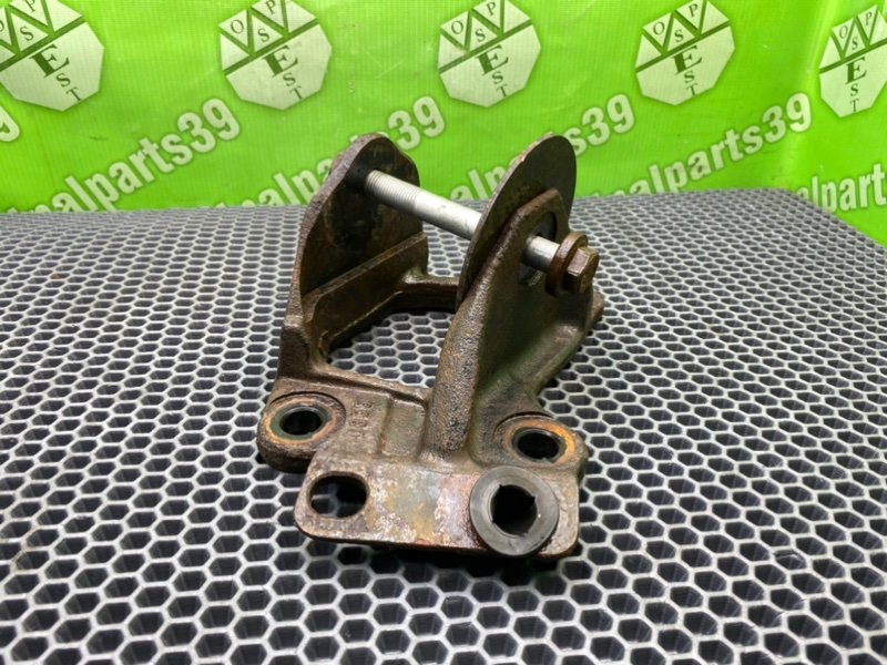 Кронштейн балки, 700 рублей, Калининград