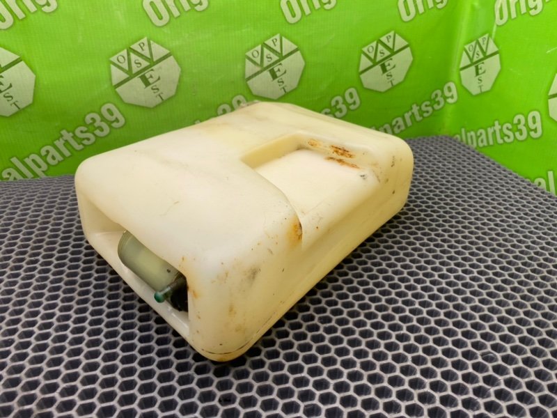 Бачок омывателя заднего стекла, 1600 рублей, Калининград