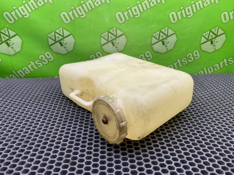 Бачок омывателя заднего стекла, 1600 рублей, Калининград