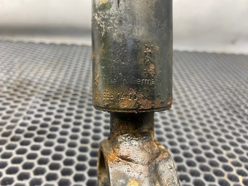 Стойки амортизаторов, 13900 рублей, Калининград