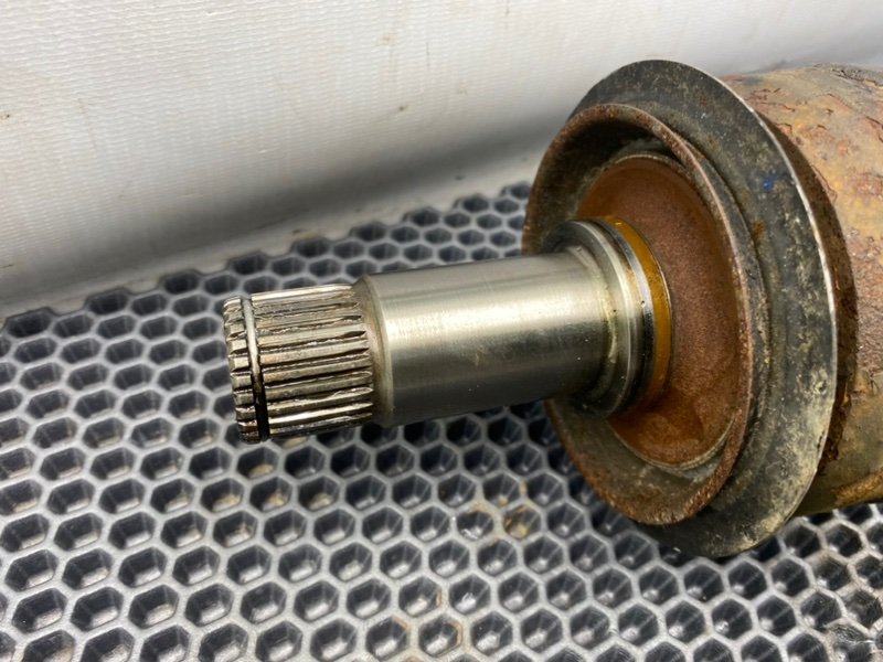 Полуось, 3300 рублей, Калининград