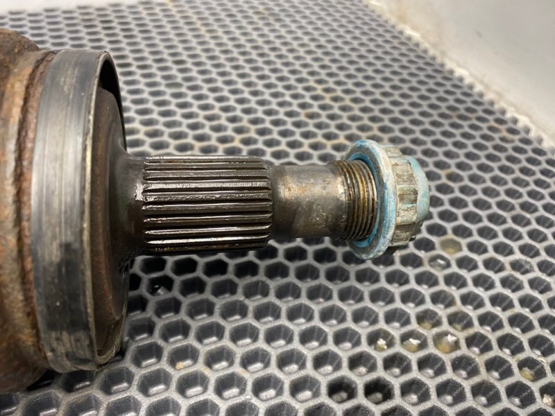 Полуось, 3300 рублей, Калининград