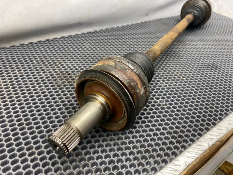 Полуось, 3300 рублей, Калининград