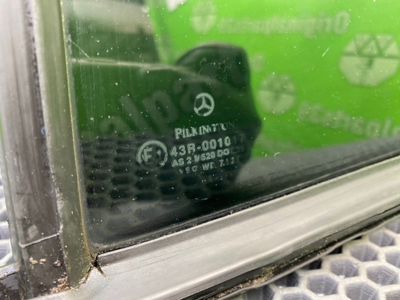 Форточка двери, 1000 рублей, Калининград