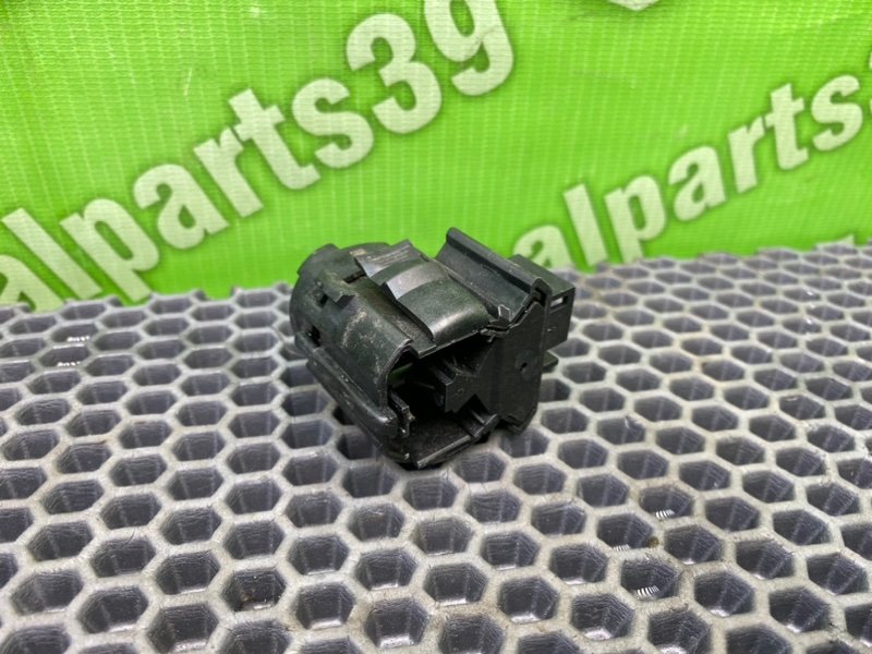 Кнопка кикдауна, 1000 рублей, Калининград