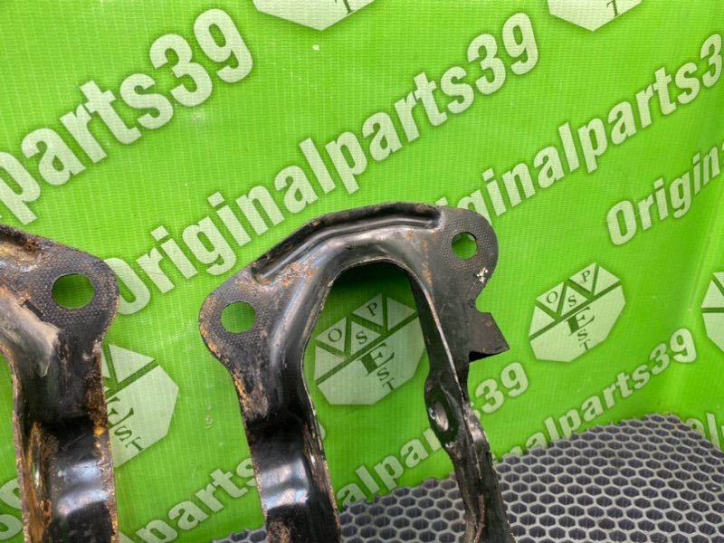 Кронштейны, 1000 рублей, Калининград