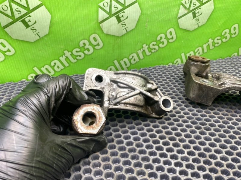 Скобы стабилизатора, 1000 рублей, Калининград