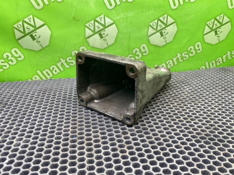 Кронштейн опоры двигателя, 1000 рублей, Калининград