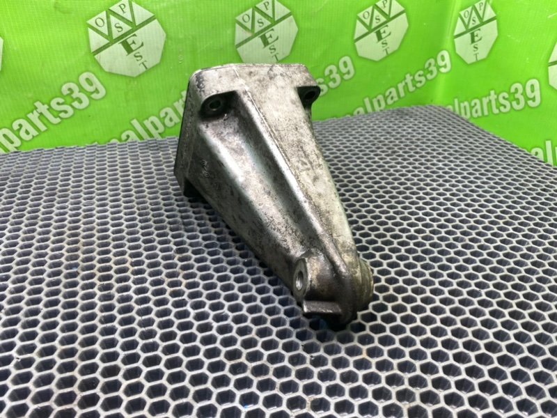 Кронштейн опоры двигателя, 1000 рублей, Калининград