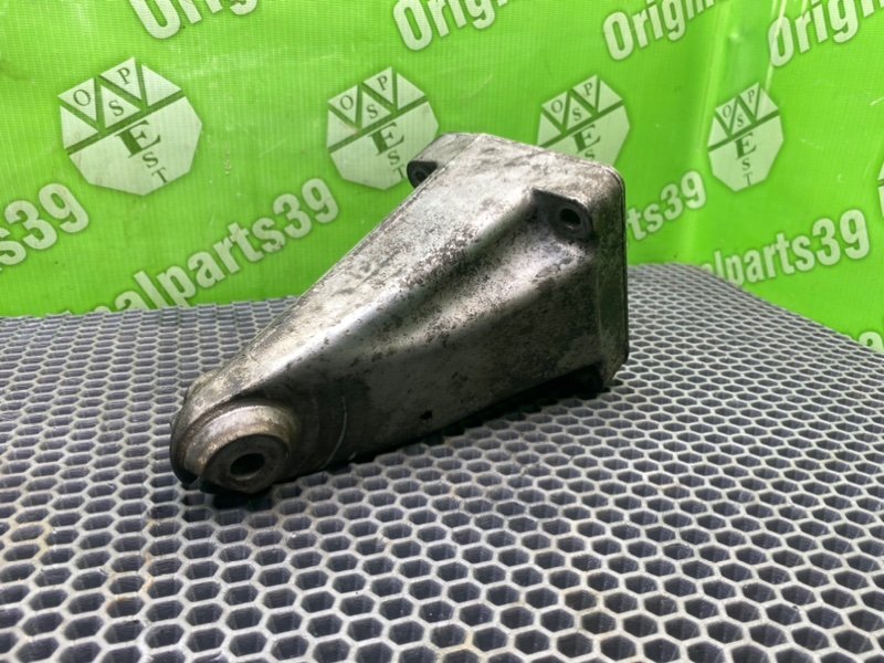 Кронштейн опоры двигателя, 1000 рублей, Калининград