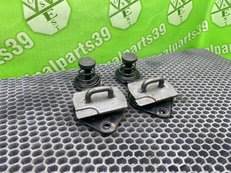 Отбойник капота, 1000 рублей, Калининград