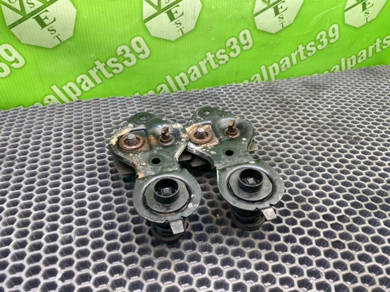 Отбойник капота, 1000 рублей, Калининград