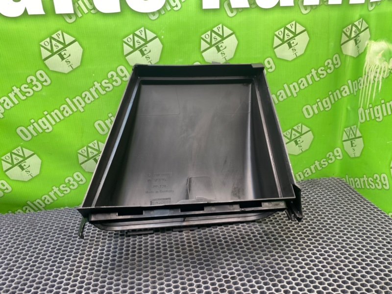 Корпус салонного фильтра, 1000 рублей, Калининград