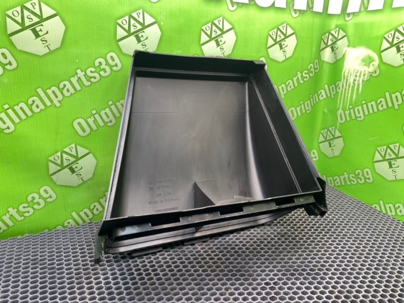 Корпус салонного фильтра, 1000 рублей, Калининград