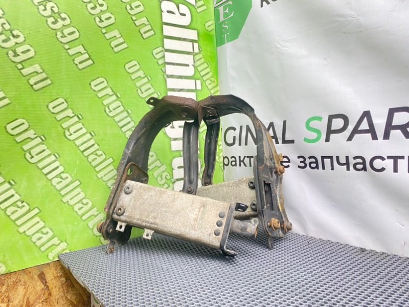 Кронштейны, 2300 рублей, Калининград