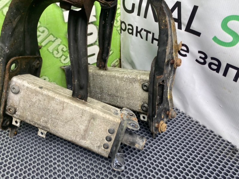 Кронштейны, 2300 рублей, Калининград