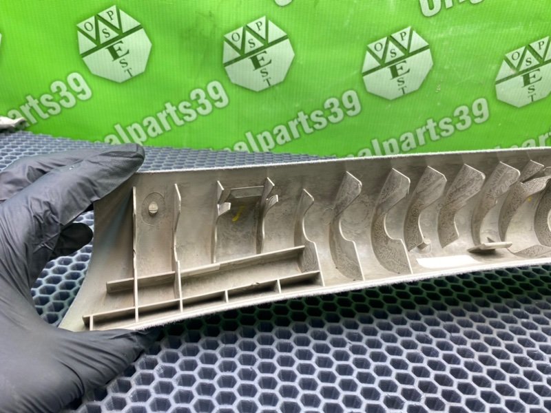 Накладки стоек, 1000 рублей, Калининград