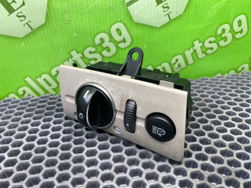 Переключатель света, 1000 рублей, Калининград