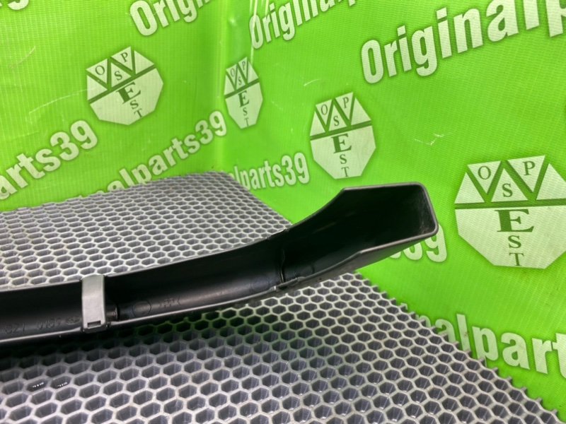 Накладки петель багажника, 900 рублей, Калининград