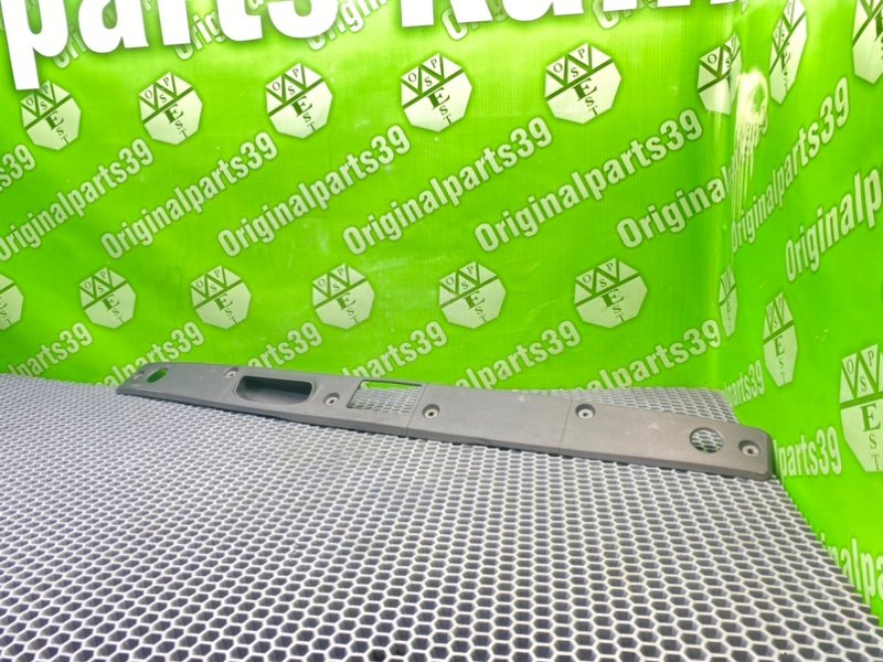 Накладка крышки багажника, 1100 рублей, Калининград