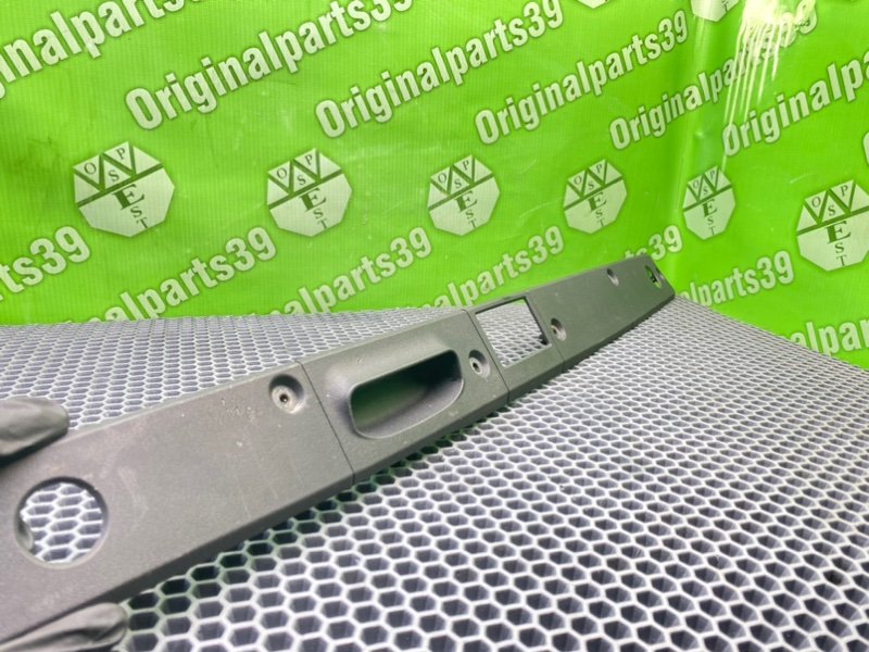 Накладка крышки багажника, 1100 рублей, Калининград