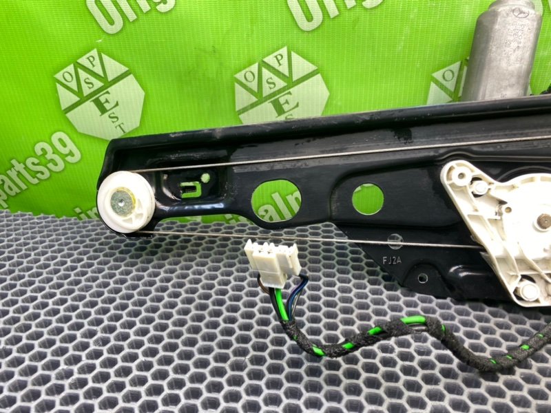 Стеклоподъемник, 1000 рублей, Калининград