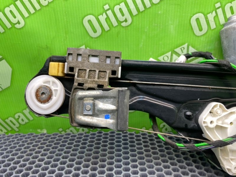 Стеклоподъемник, 1000 рублей, Калининград