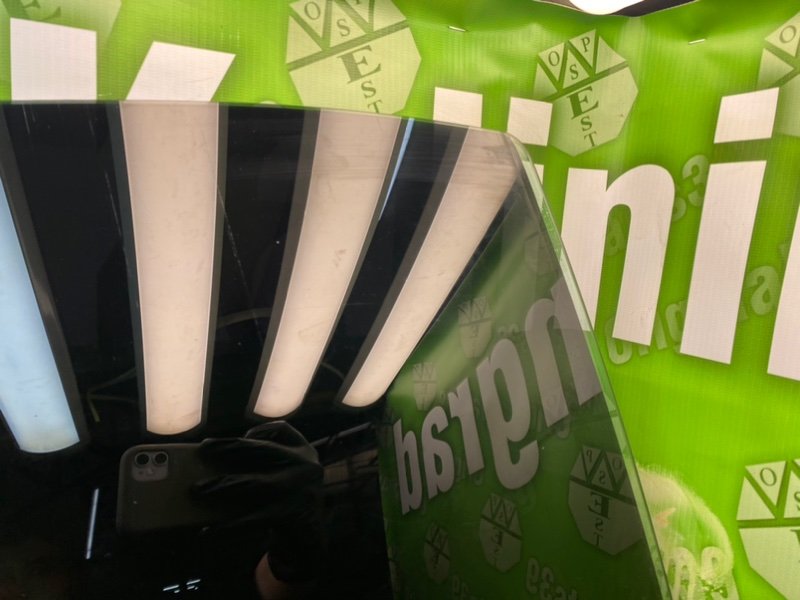 Стекло, 1000 рублей, Калининград