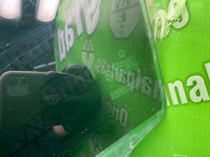 Стекло, 1000 рублей, Калининград