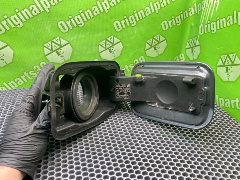 Лючок бензобака, 1000 рублей, Калининград