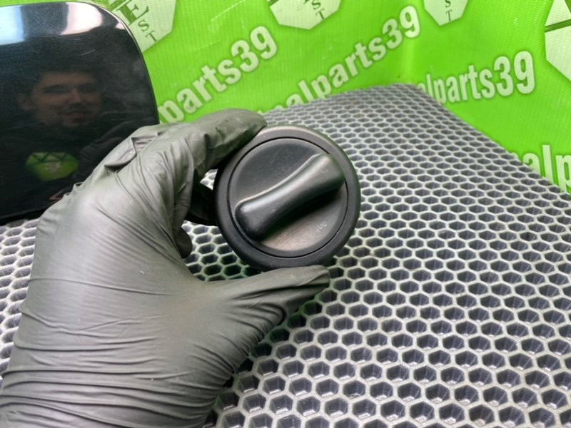 Лючок бензобака, 1400 рублей, Калининград