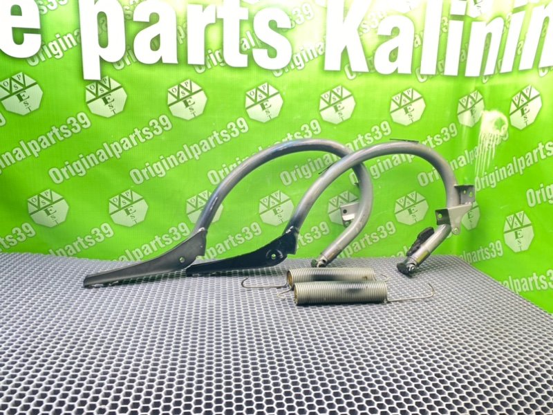 Петли багажника, 1400 рублей, Калининград