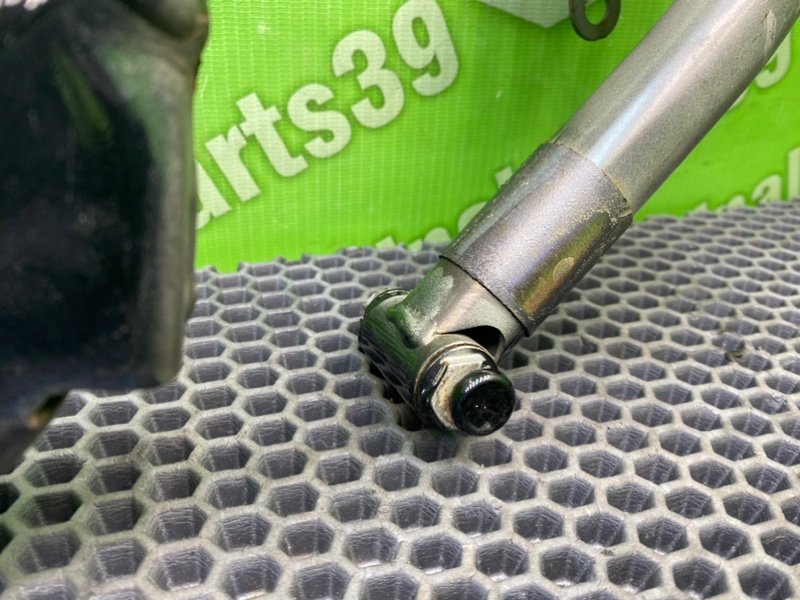 Петли багажника, 1400 рублей, Калининград