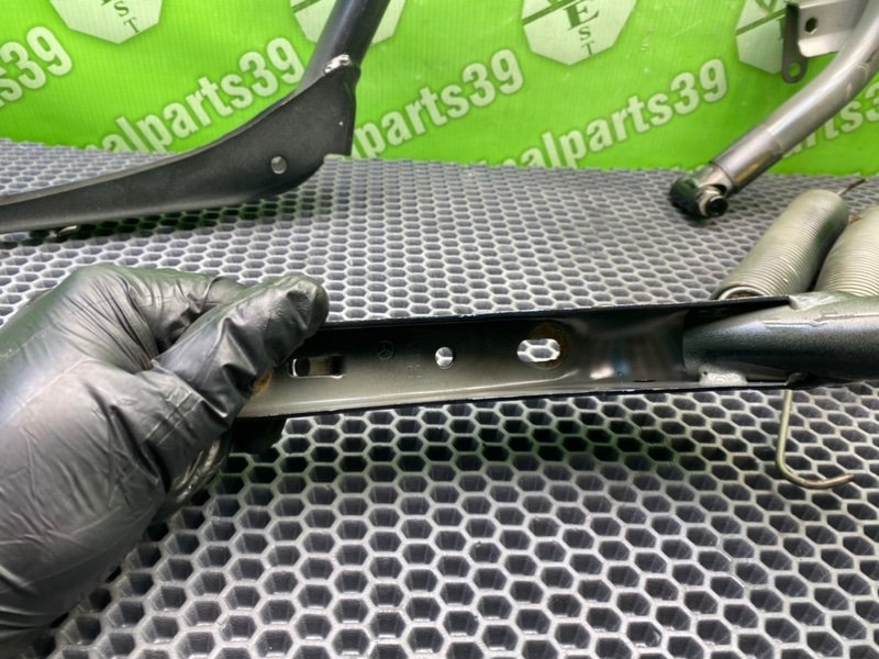 Петли багажника, 1400 рублей, Калининград