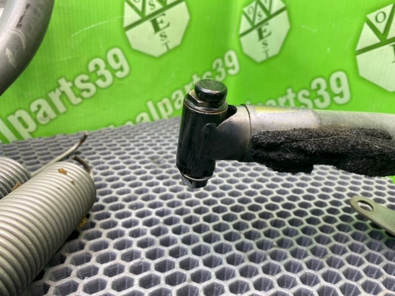 Петли багажника, 1400 рублей, Калининград