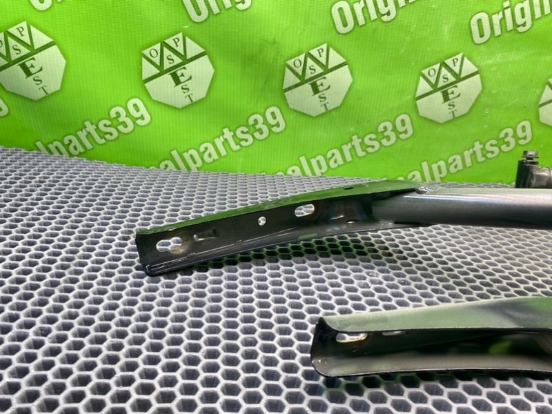 Петли багажника, 1400 рублей, Калининград