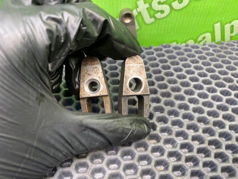 Кронштейны, 2300 рублей, Калининград