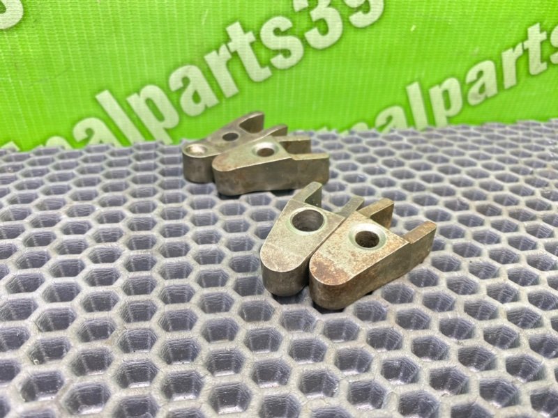 Кронштейны, 2300 рублей, Калининград