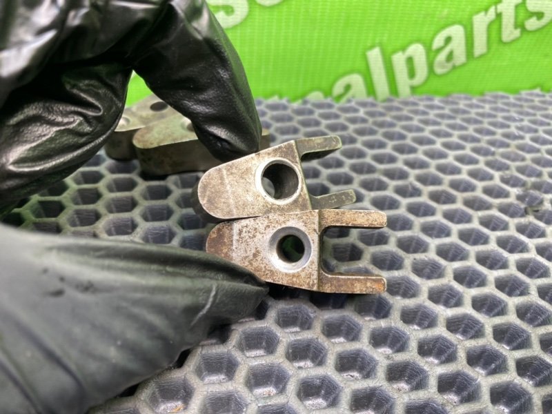 Кронштейны, 2300 рублей, Калининград