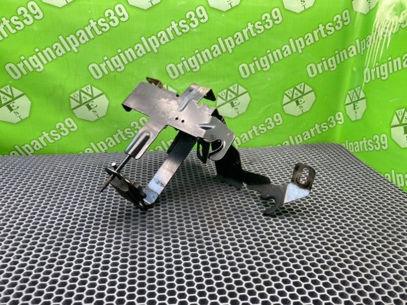 Крепление аккумулятора, 1000 рублей, Калининград